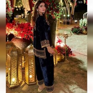 Velvet Punjabi Outfit with Gold Embellishments Elastic Waist - Size L (46) New